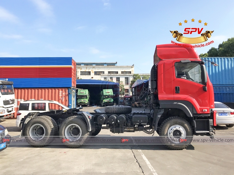 Tractor Head ISUZU 6x4 350hp - RS